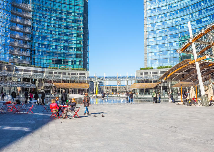 Piazza Gae Aulenti